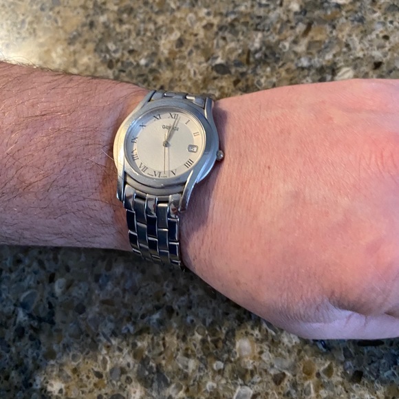 Men's Gucci 5500M watch - Picture 6 of 6